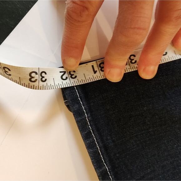 True Religion Dark Wash Boot Cut Crystal Pocket Jeans Waist Size 28 - Picture 6 of 15